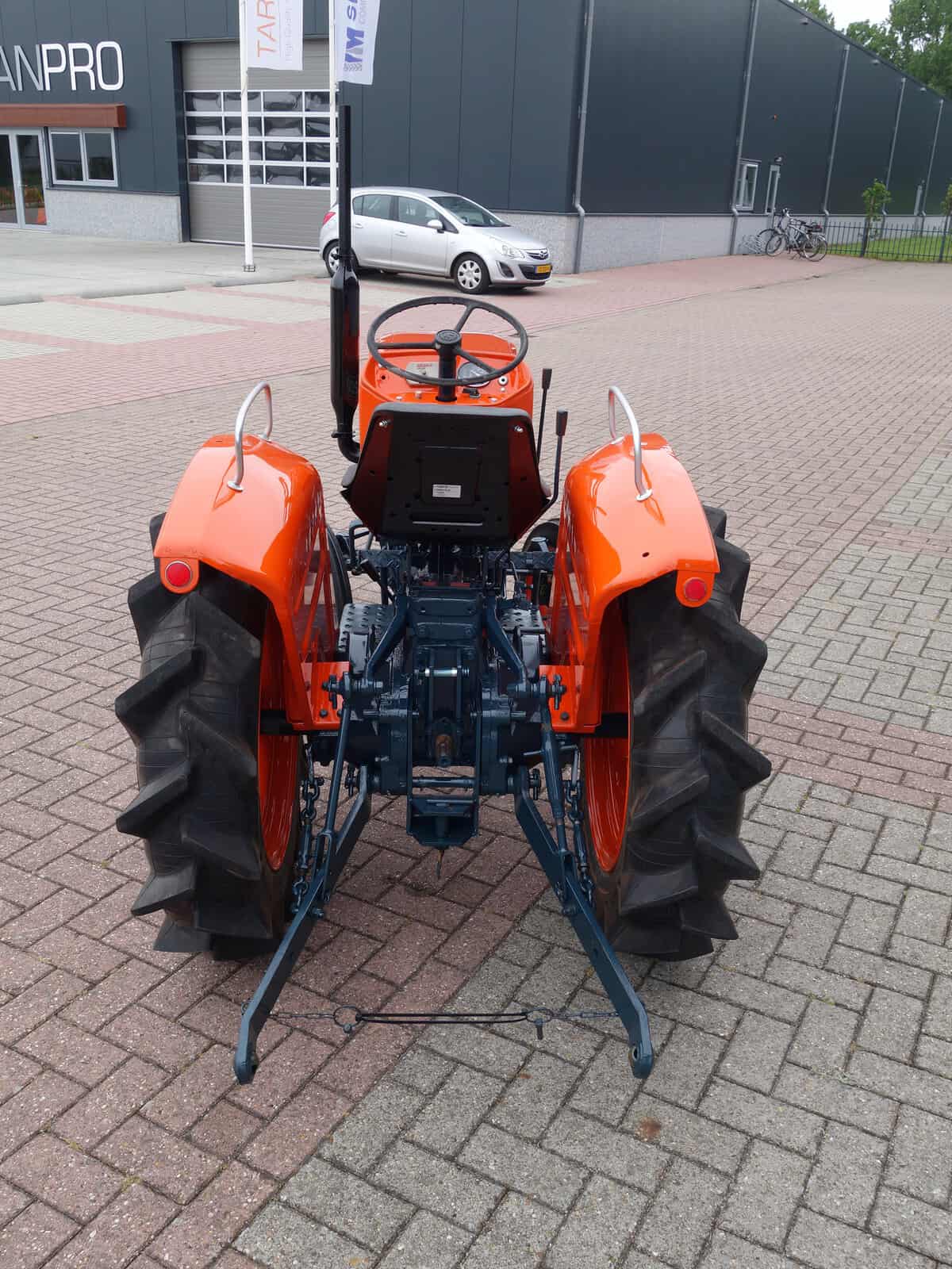 Kubota L2000 2wd - Afbeelding 12