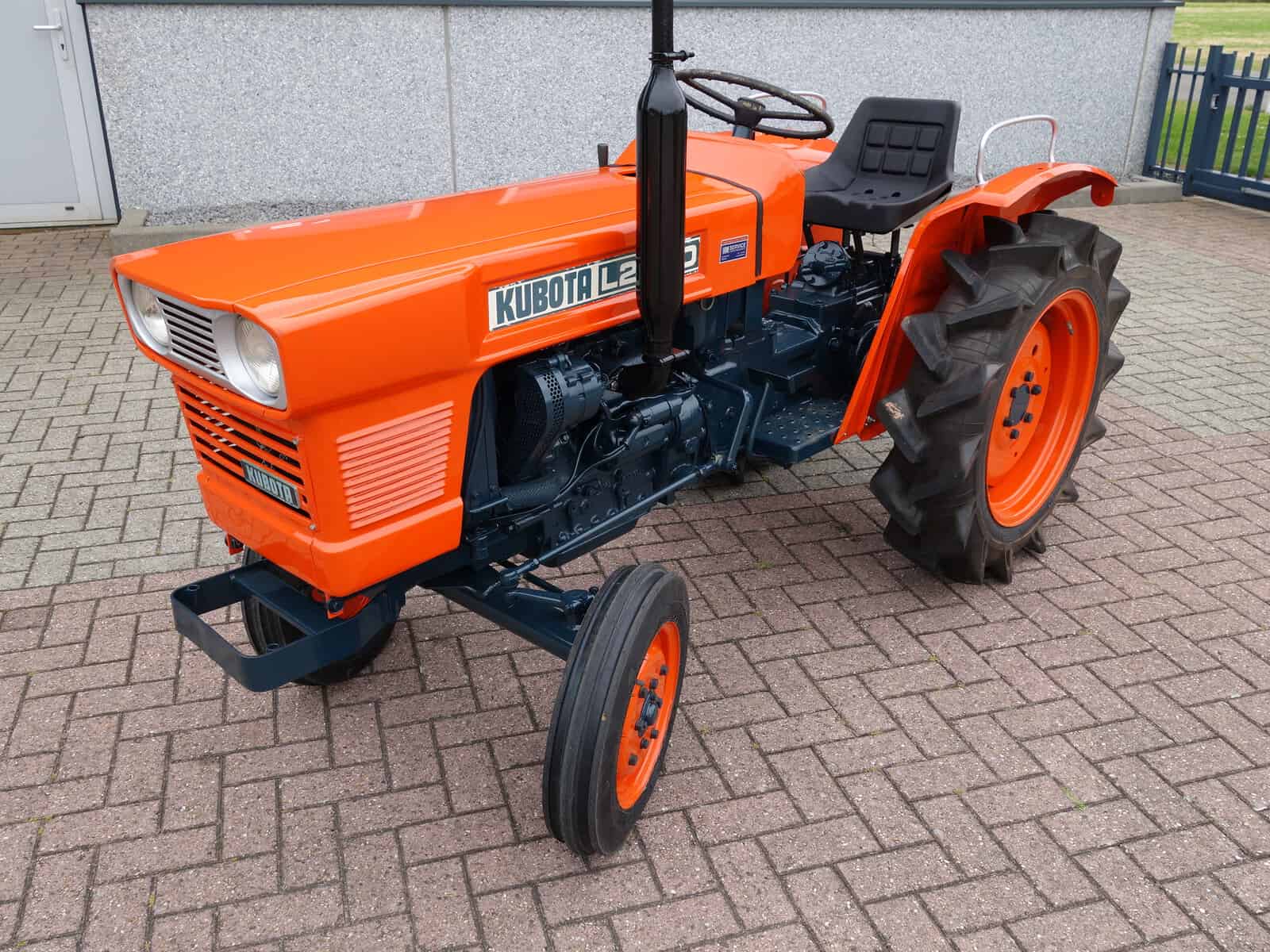 Kubota L2000 2wd - Afbeelding 3