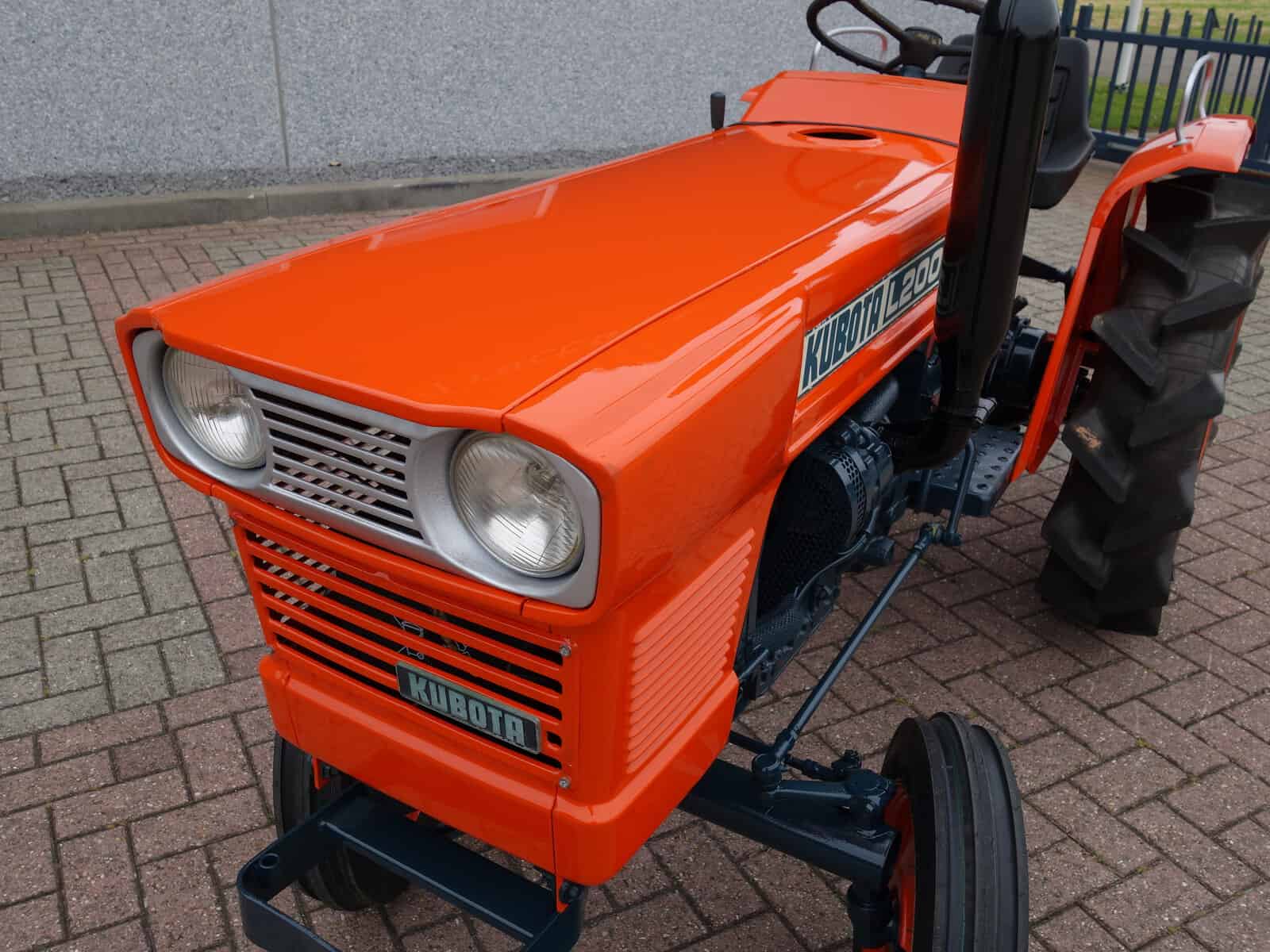Kubota L2000 2wd - Afbeelding 4