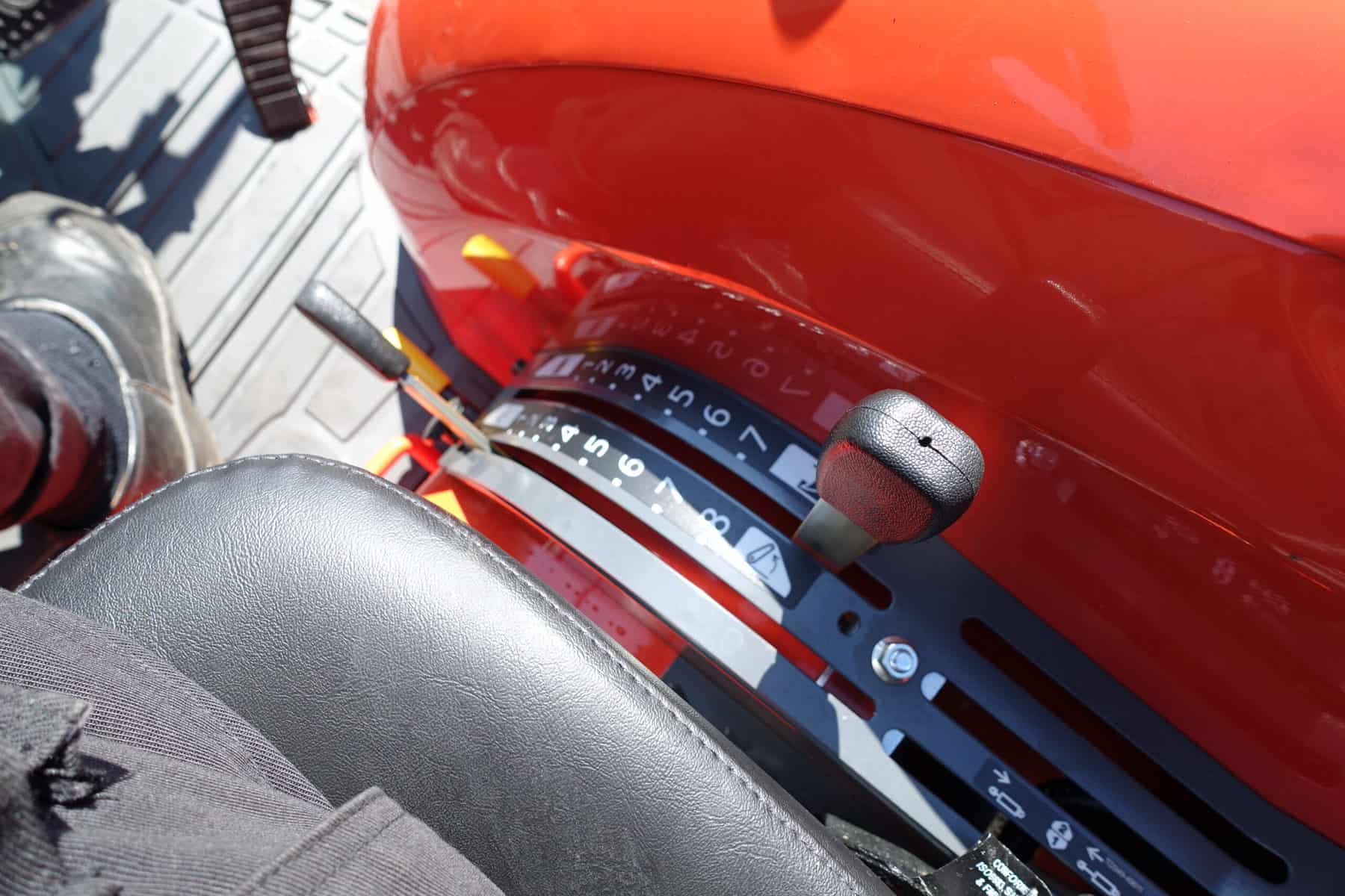 Kubota L2351 4wd - Afbeelding 14