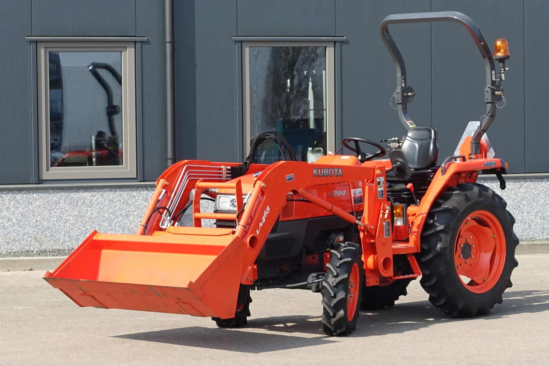 Kubota L3200 4wd