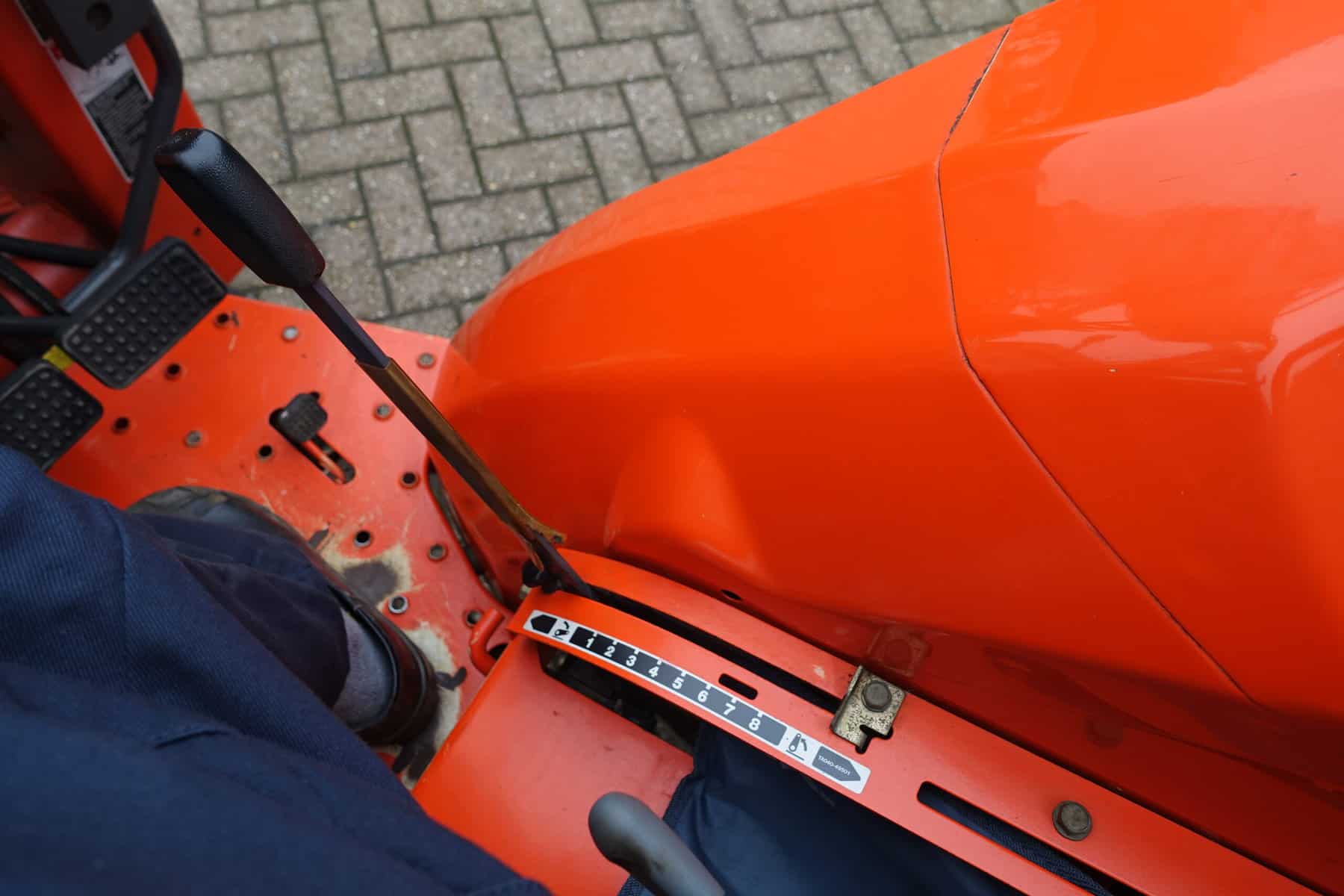 Kubota L3200 4wd - Afbeelding 17