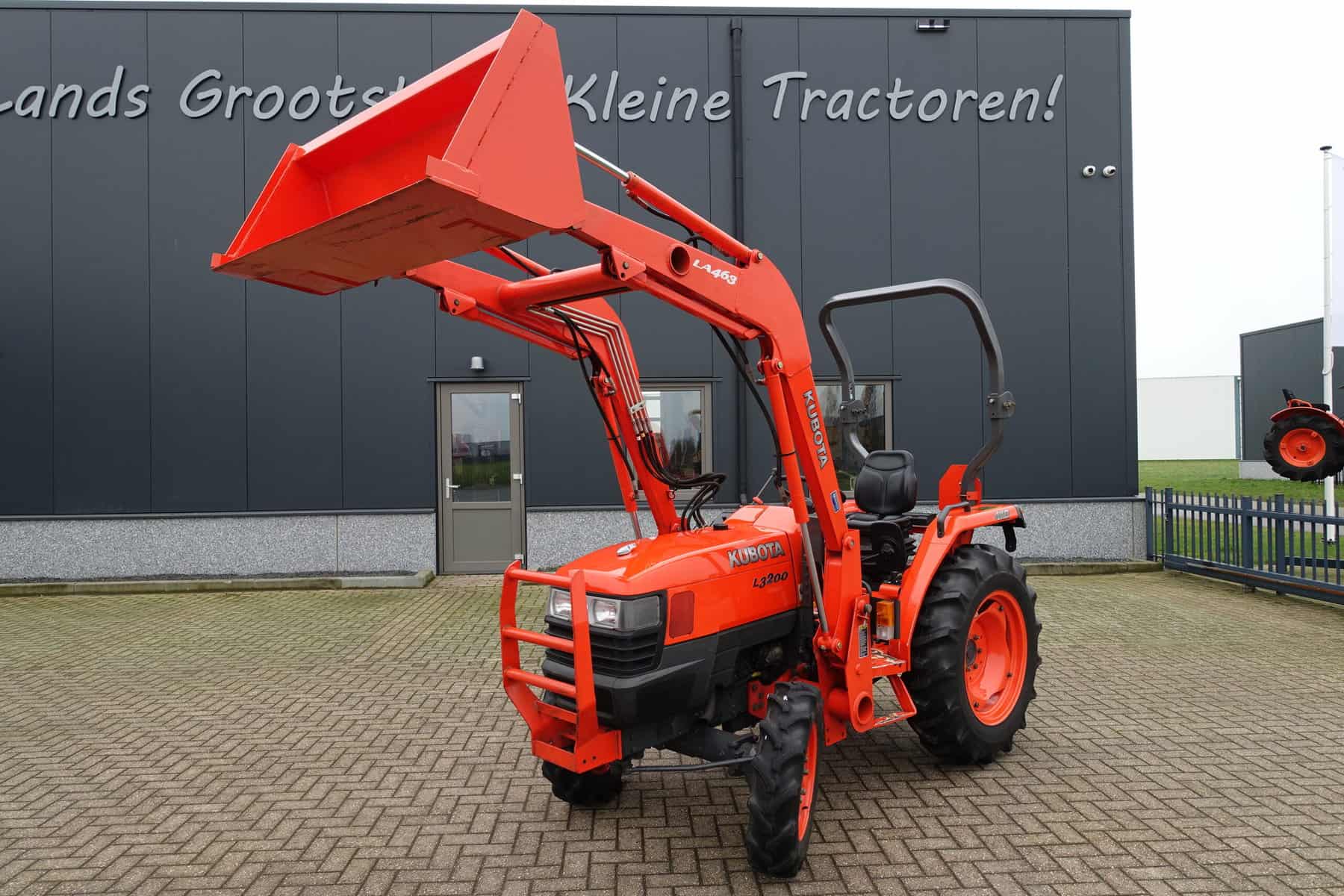 Kubota L3200 4wd - Afbeelding 3