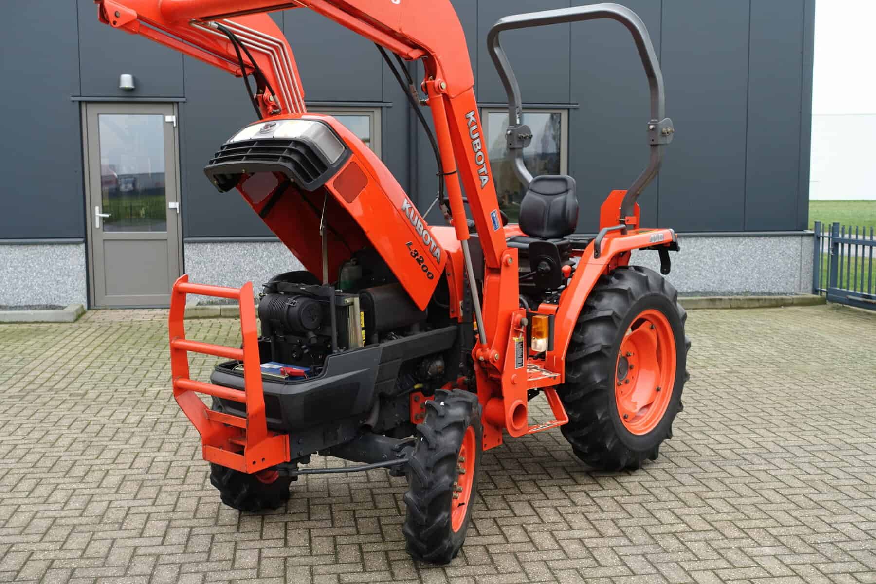 Kubota L3200 4wd - Afbeelding 32