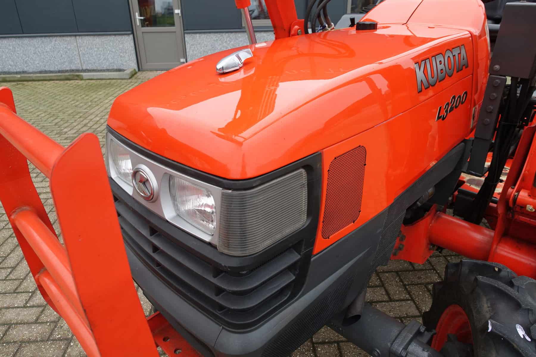 Kubota L3200 4wd - Afbeelding 5