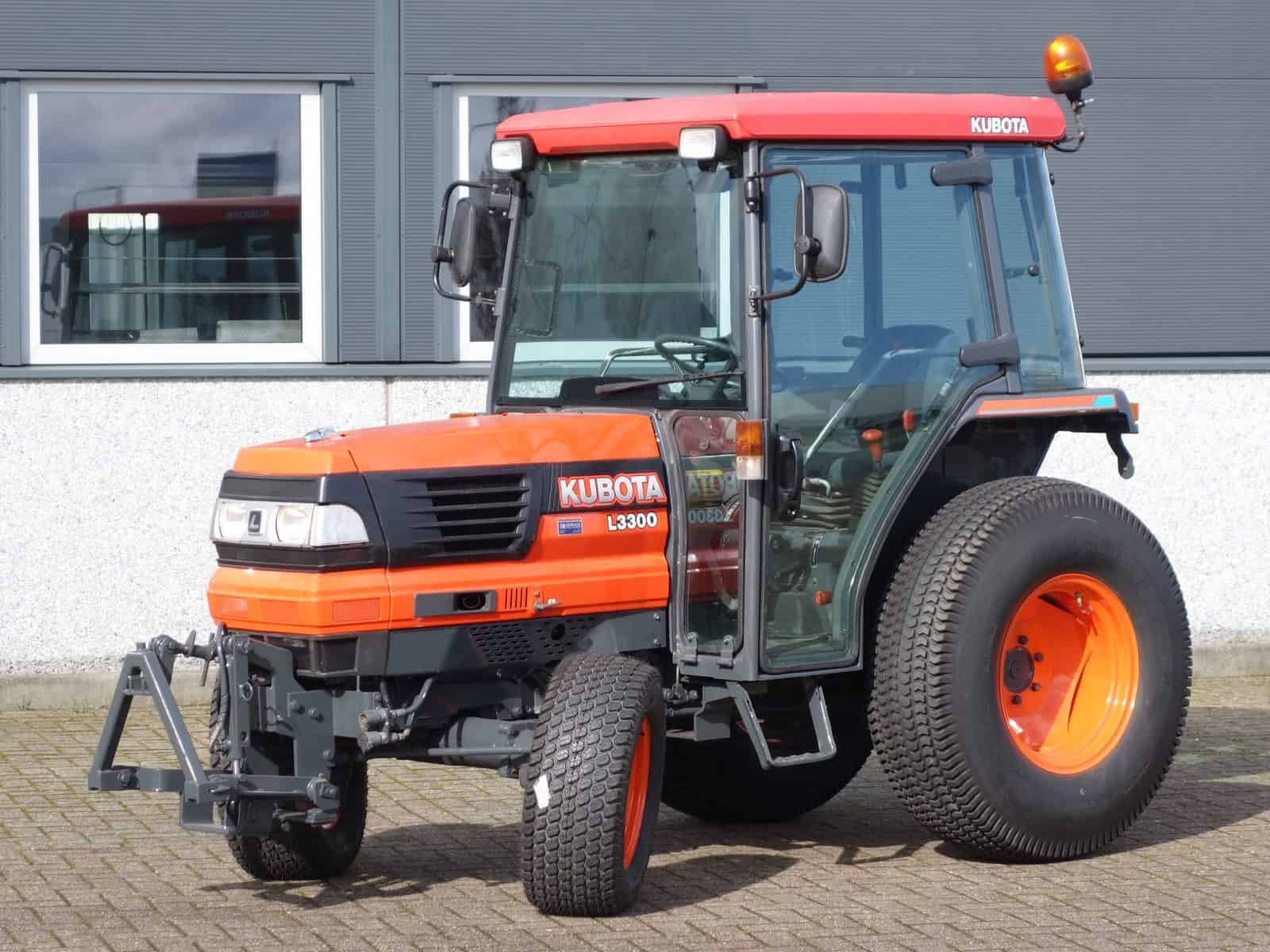 Kubota L3300 4wd