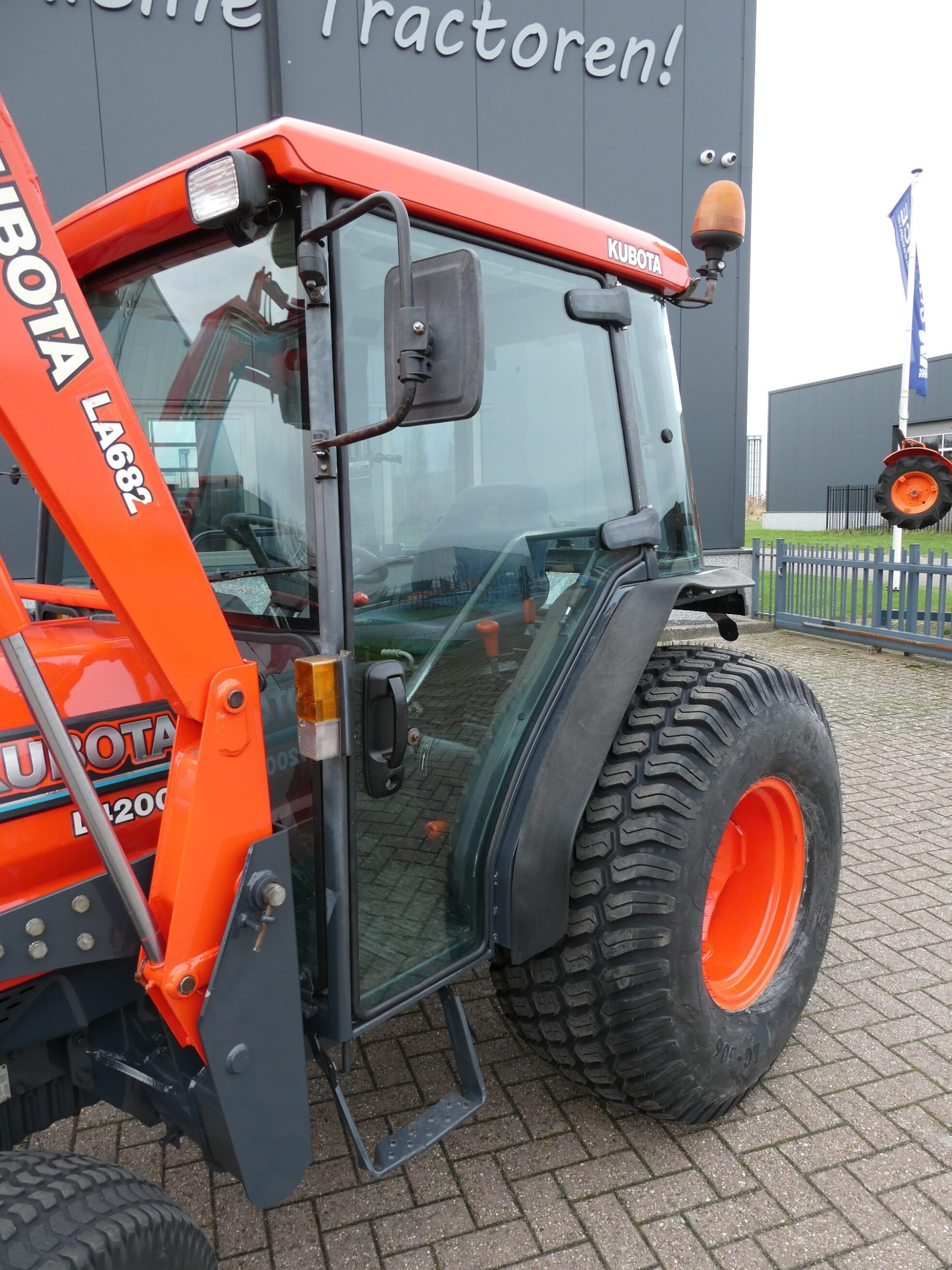 Kubota L4200 4wd - Afbeelding 9