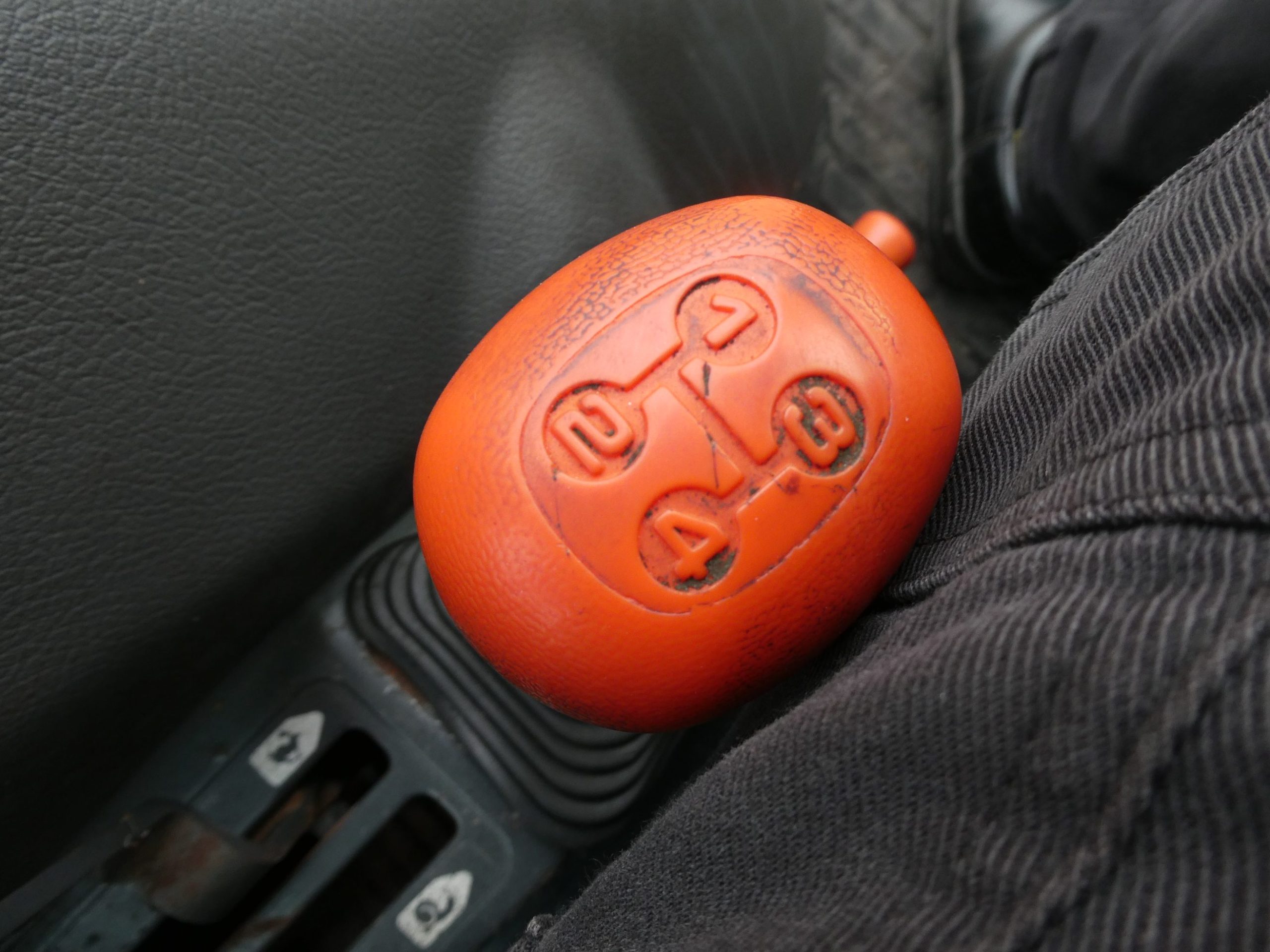 Kubota L4200 4wd - Afbeelding 15