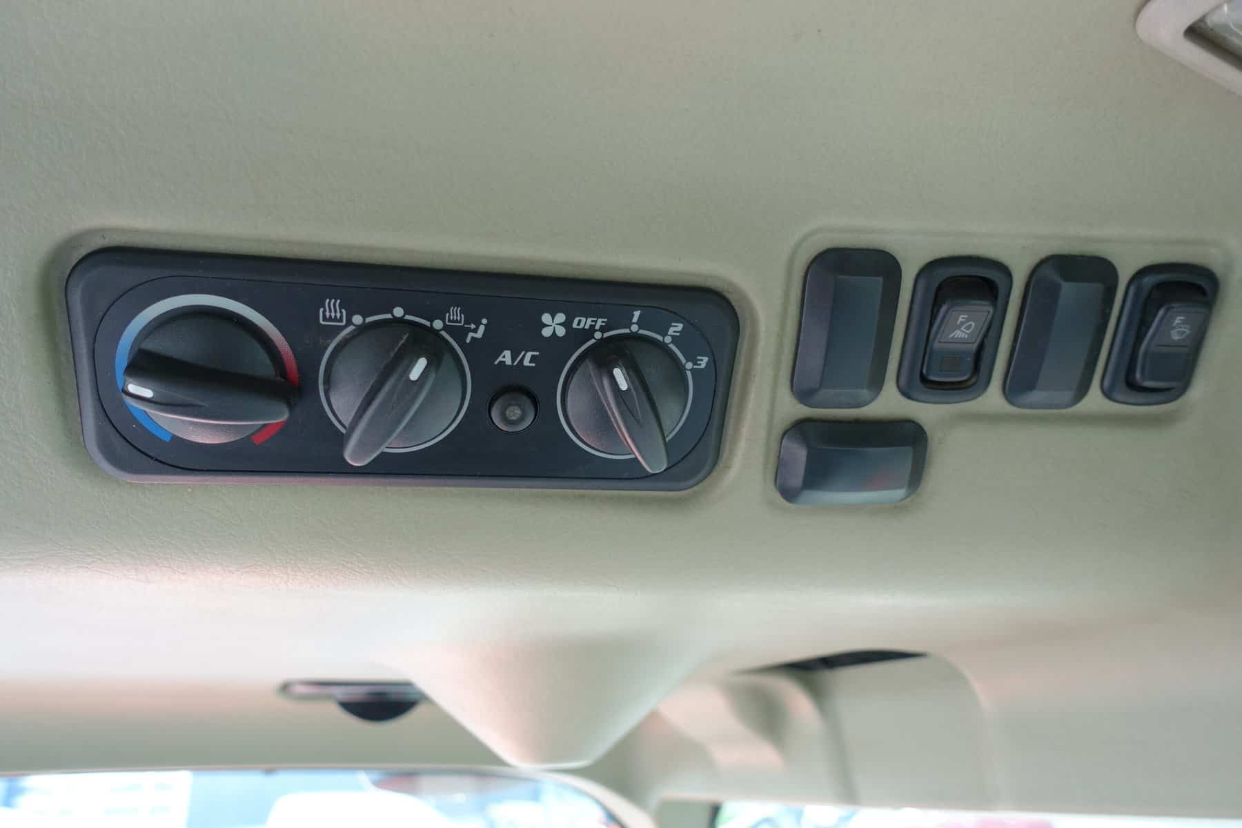 Kubota L5240 4wd HST - Afbeelding 15