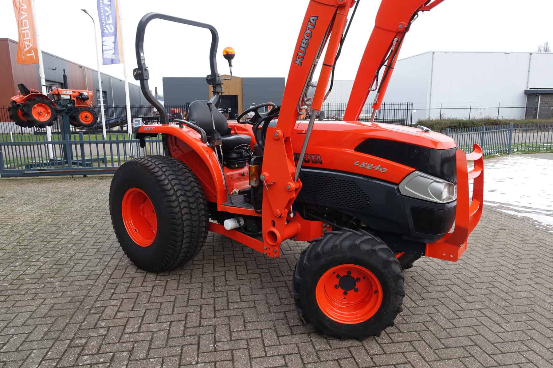 Kubota L5240 4wd HST - Afbeelding 3