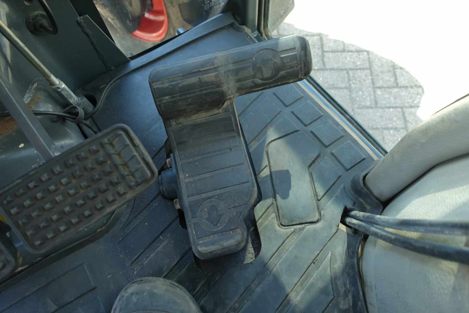 Kubota L5740 4wd HST - Afbeelding 14