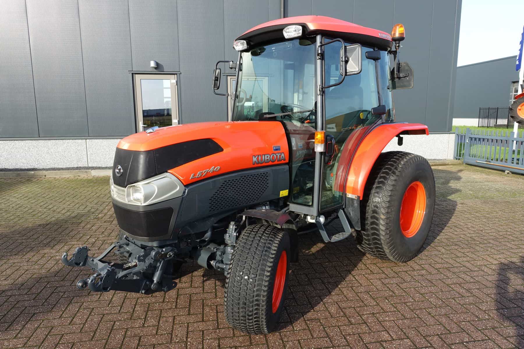 Kubota L5740 4wd HST - Afbeelding 3