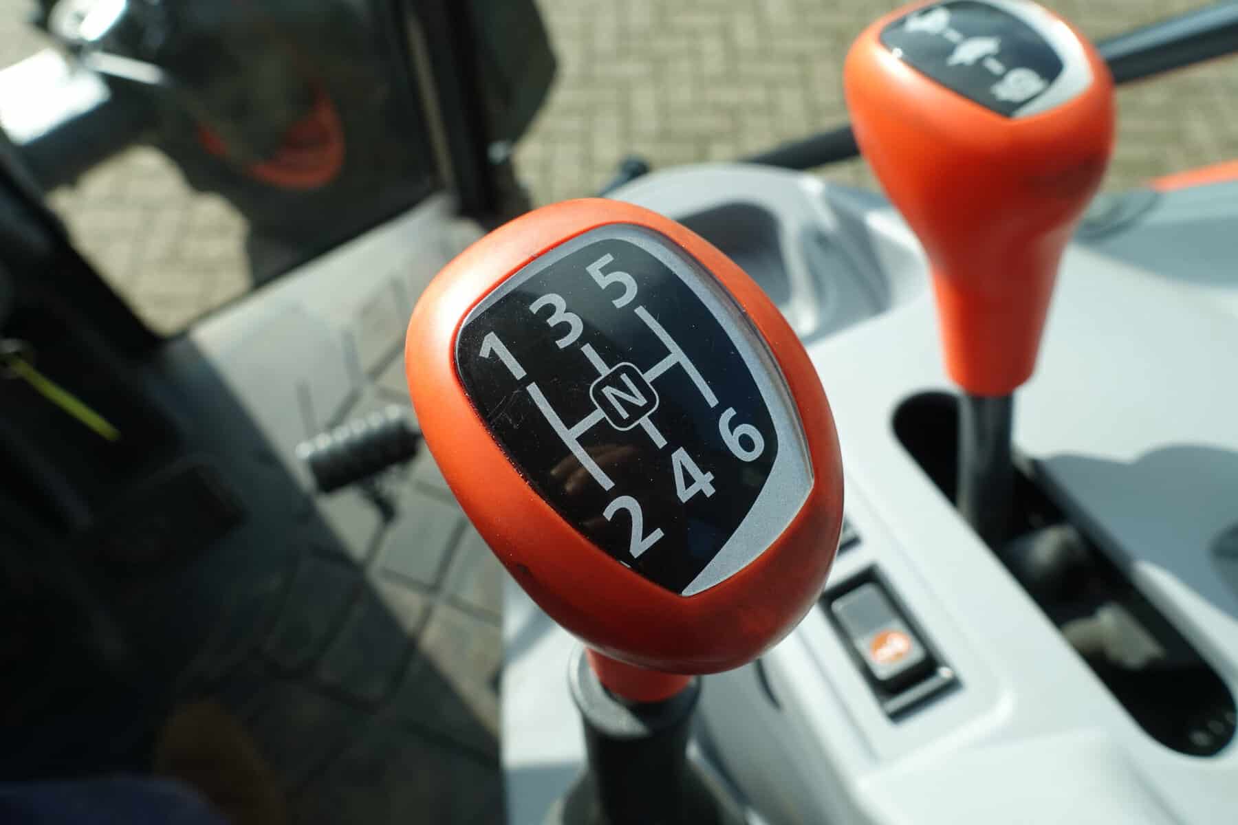 Kubota M4062 4wd - Afbeelding 16