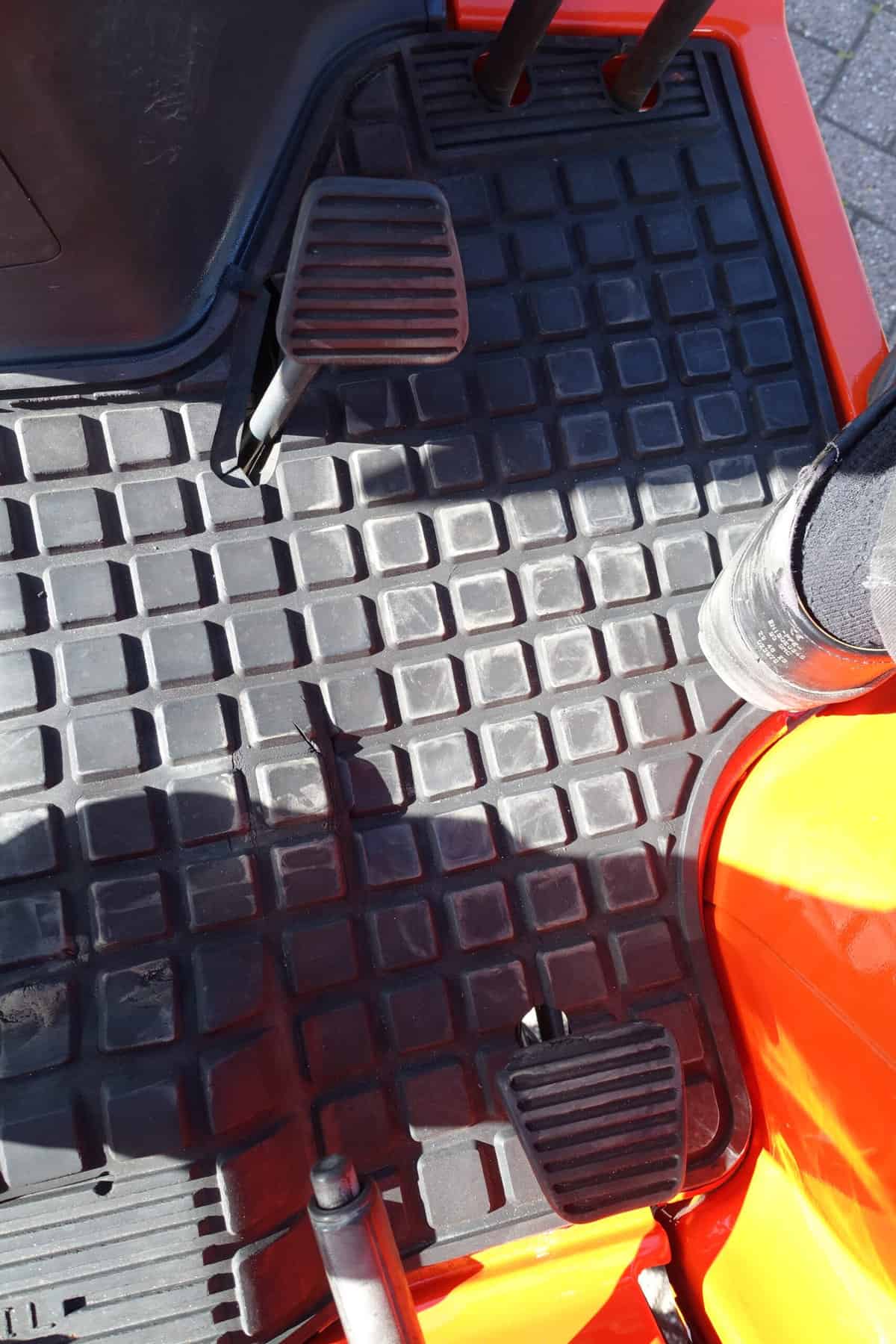 Kubota ST30 4wd HST - Afbeelding 12