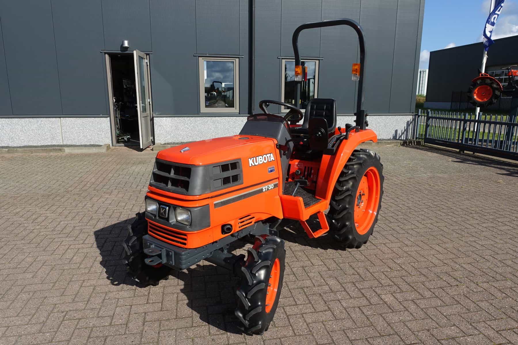 Kubota ST30 4wd HST - Afbeelding 3