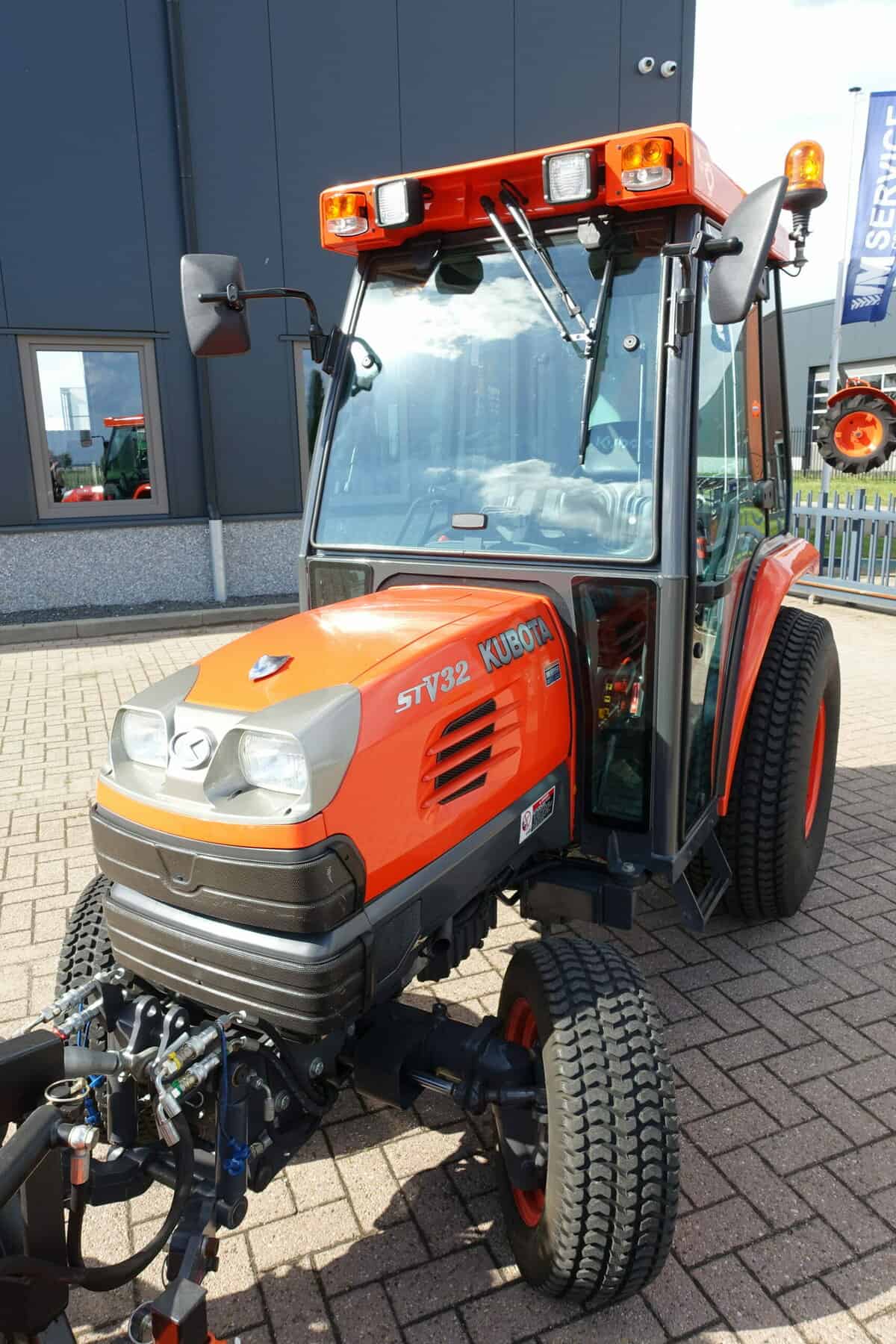 Kubota STV32 4wd HST - Afbeelding 4