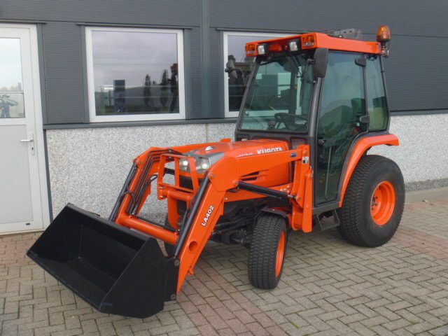 Kubota STV32 4wd HST