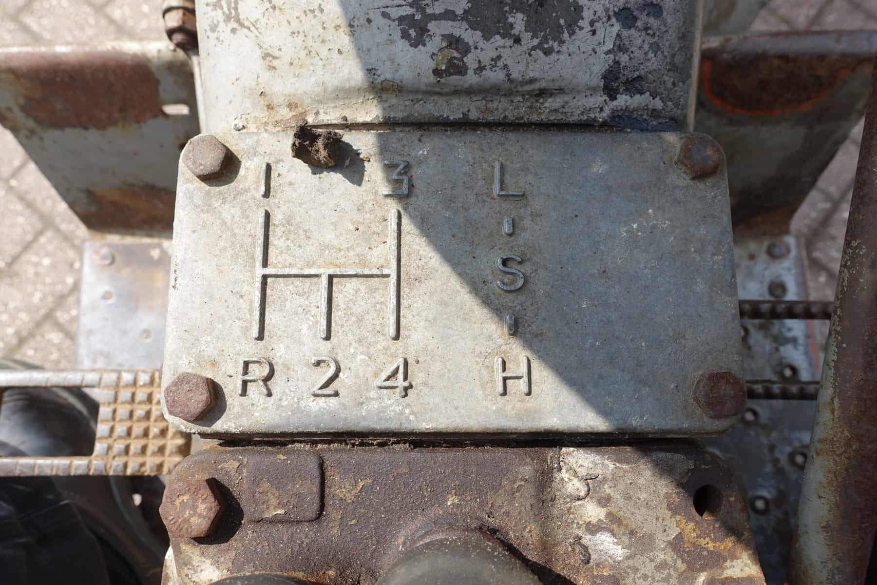 MF130 2wd - Afbeelding 12