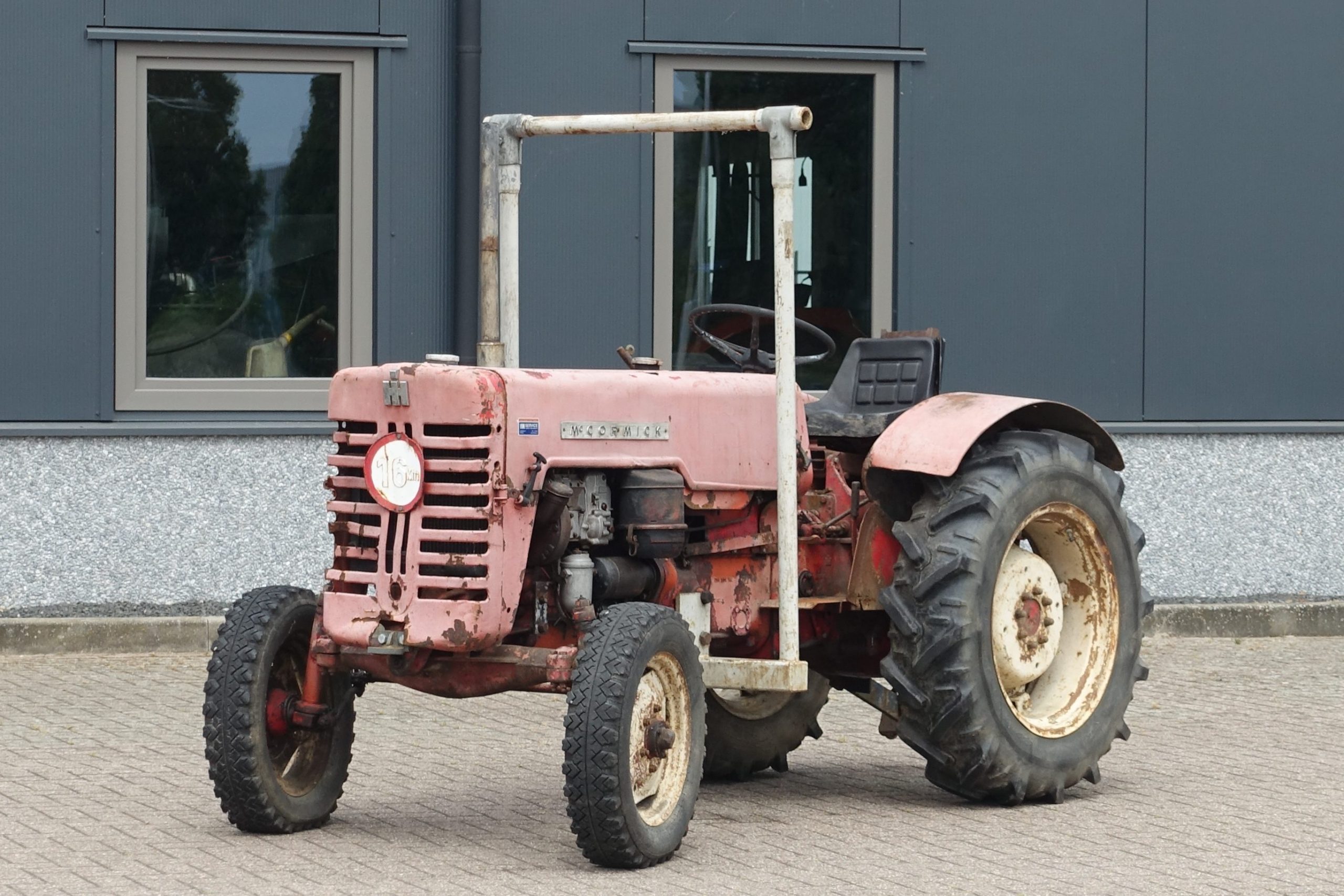 Mc Cormick D439 2wd
