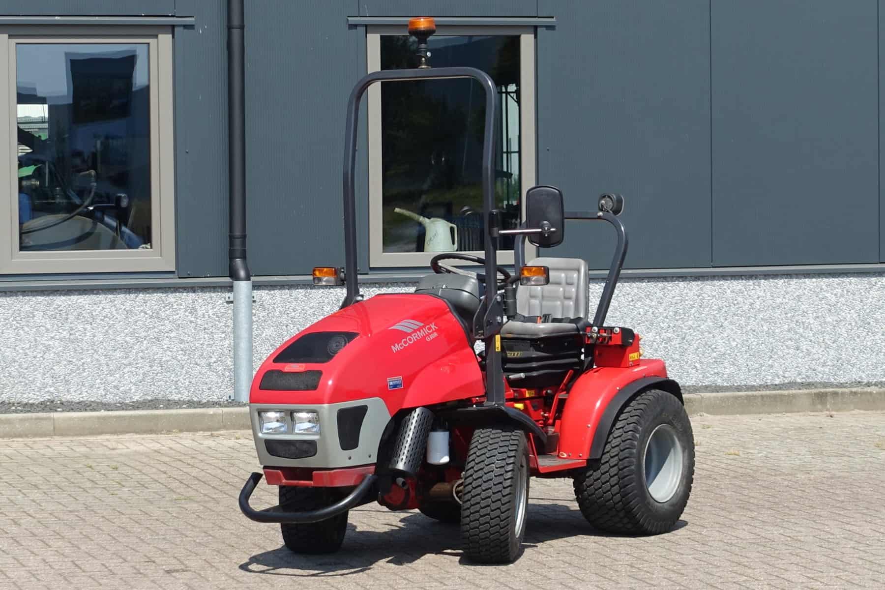 Mc Cormick G30R 4wd HST