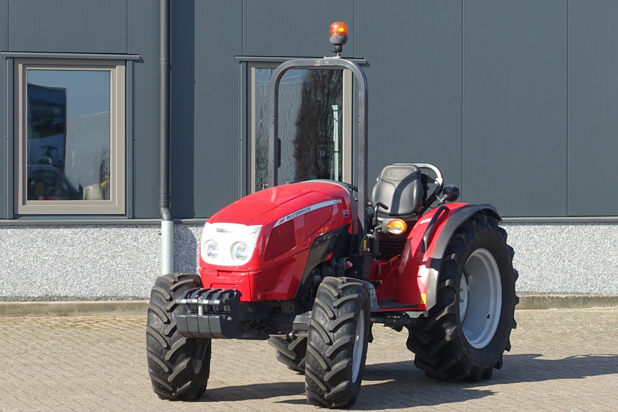 Mc Cormick X2.30 4wd