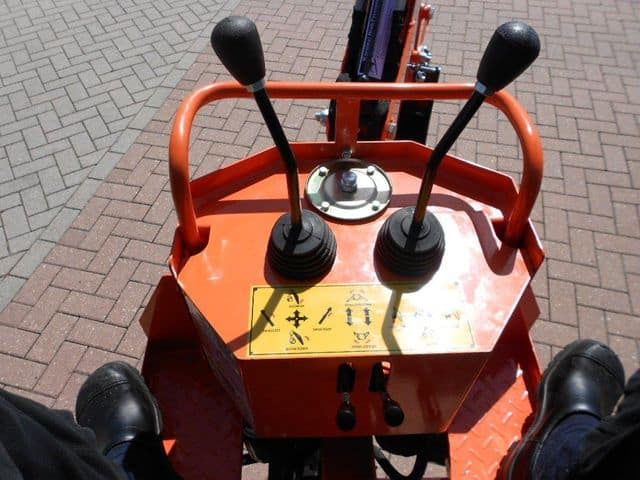 Backhoe Loader BHM-95 - Afbeelding 12