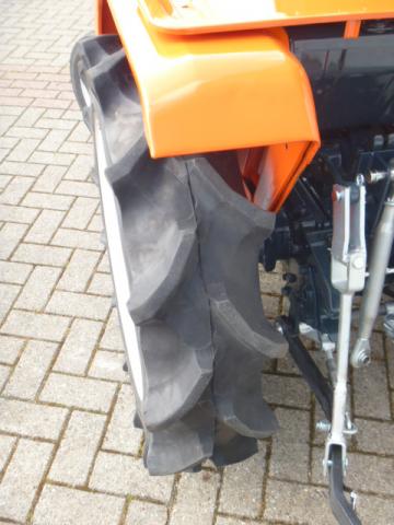 Kubota B1600 2wd - Afbeelding 14