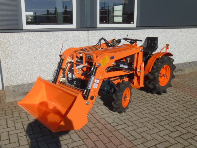 Kubota B7001 4wd - Afbeelding 2