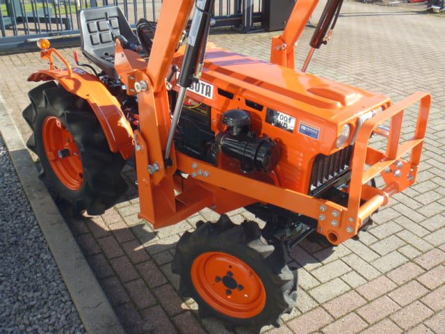 Kubota B7001 4wd - Afbeelding 3