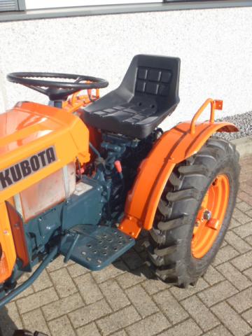 Kubota B7001 4wd - Afbeelding 8