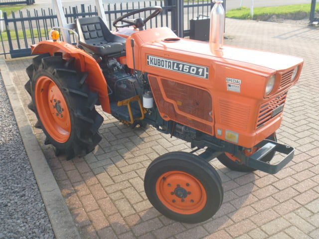 Kubota L1501 2wd - Afbeelding 4