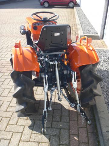 Kubota B7001 2wd - Afbeelding 10