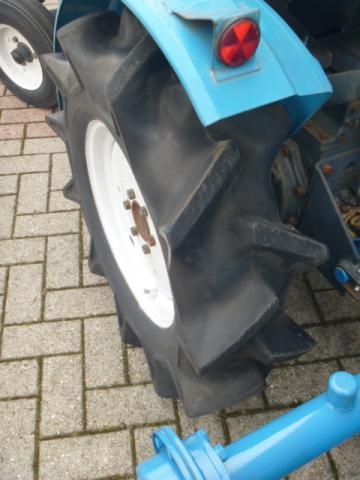 Mitsubishi D1300 2wd - Afbeelding 10