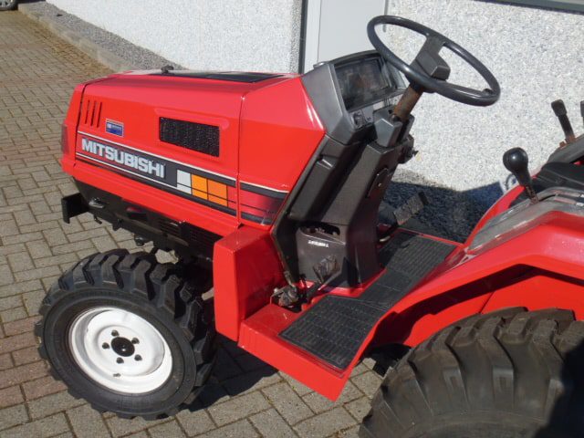 Mitsubishi MT16 4wd - Afbeelding 8