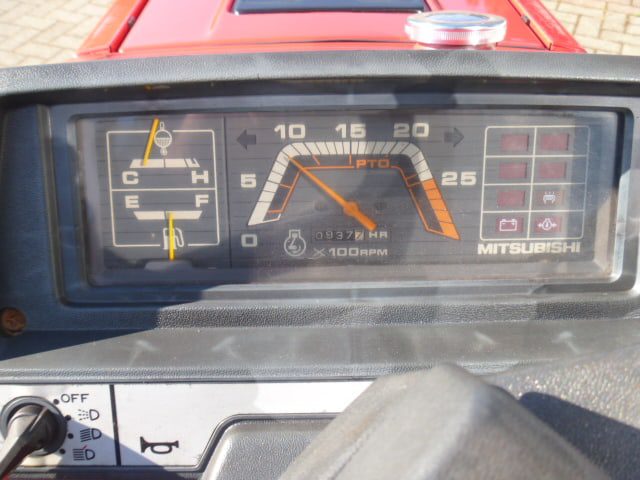 Mitsubishi MT16 4wd - Afbeelding 11