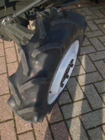 Mitsubishi ST1840 4wd - Afbeelding 14