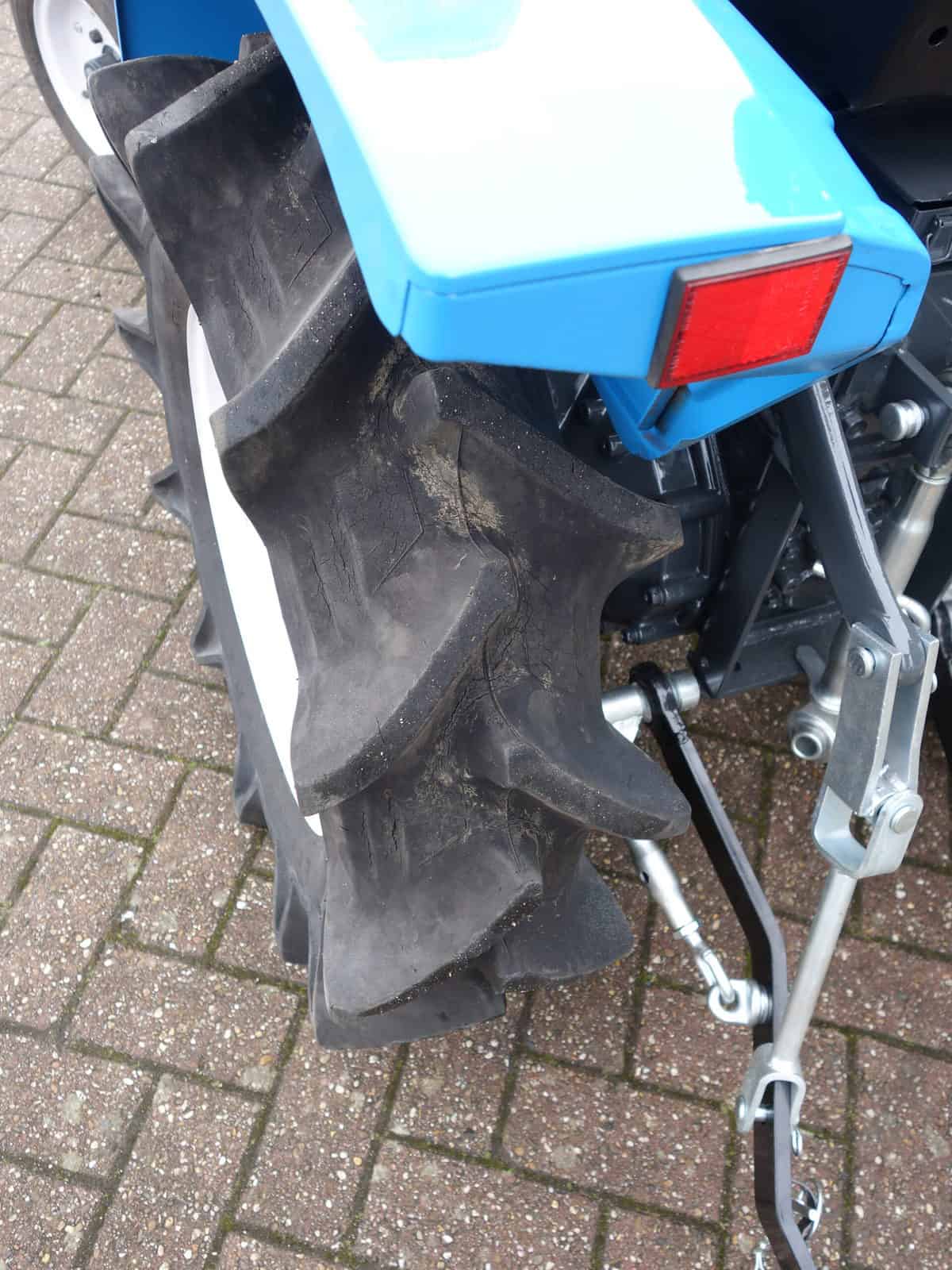 Mitsubishi MT1401 2wd - Afbeelding 15