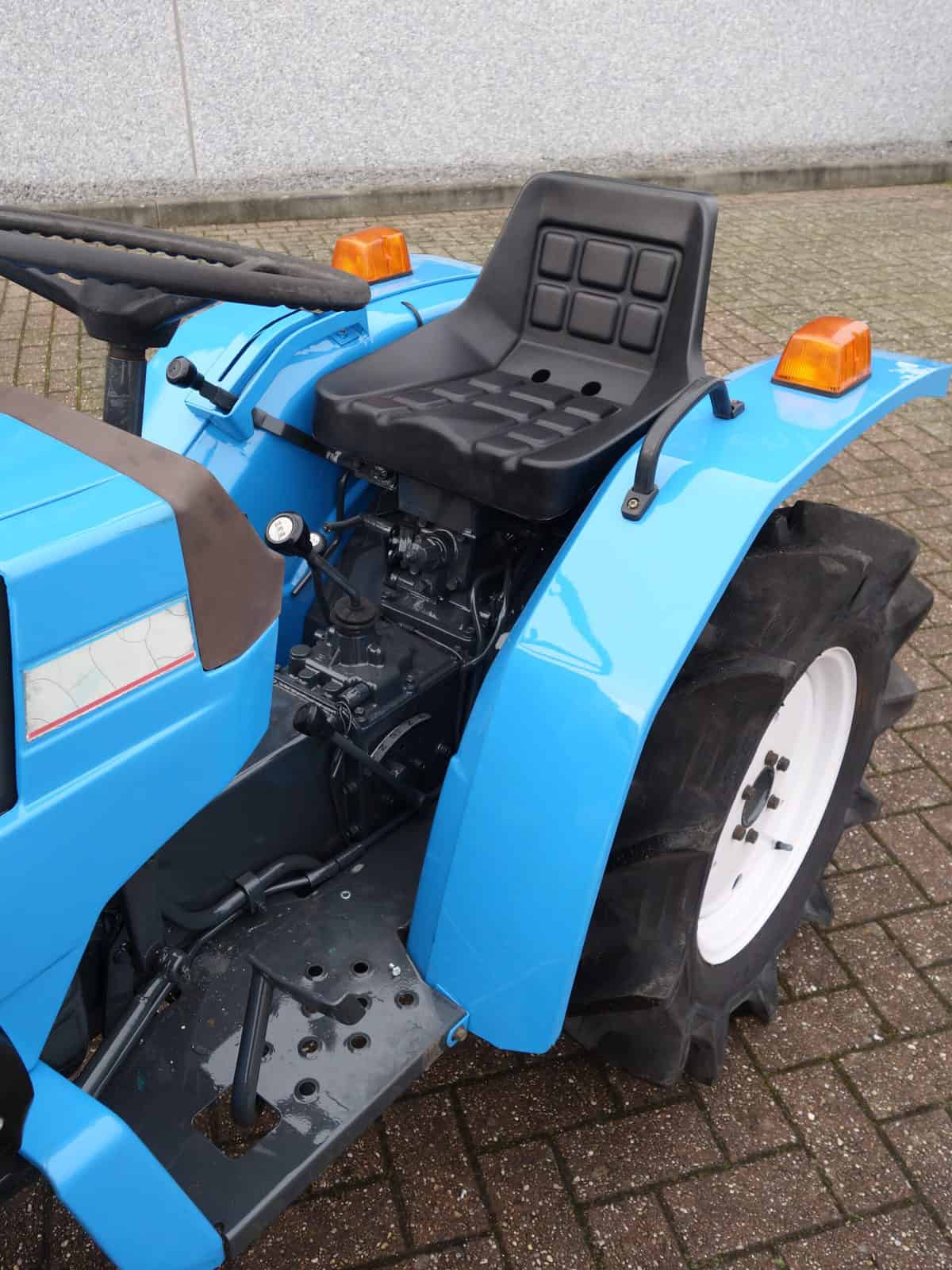 Mitsubishi MT1401 2wd - Afbeelding 8