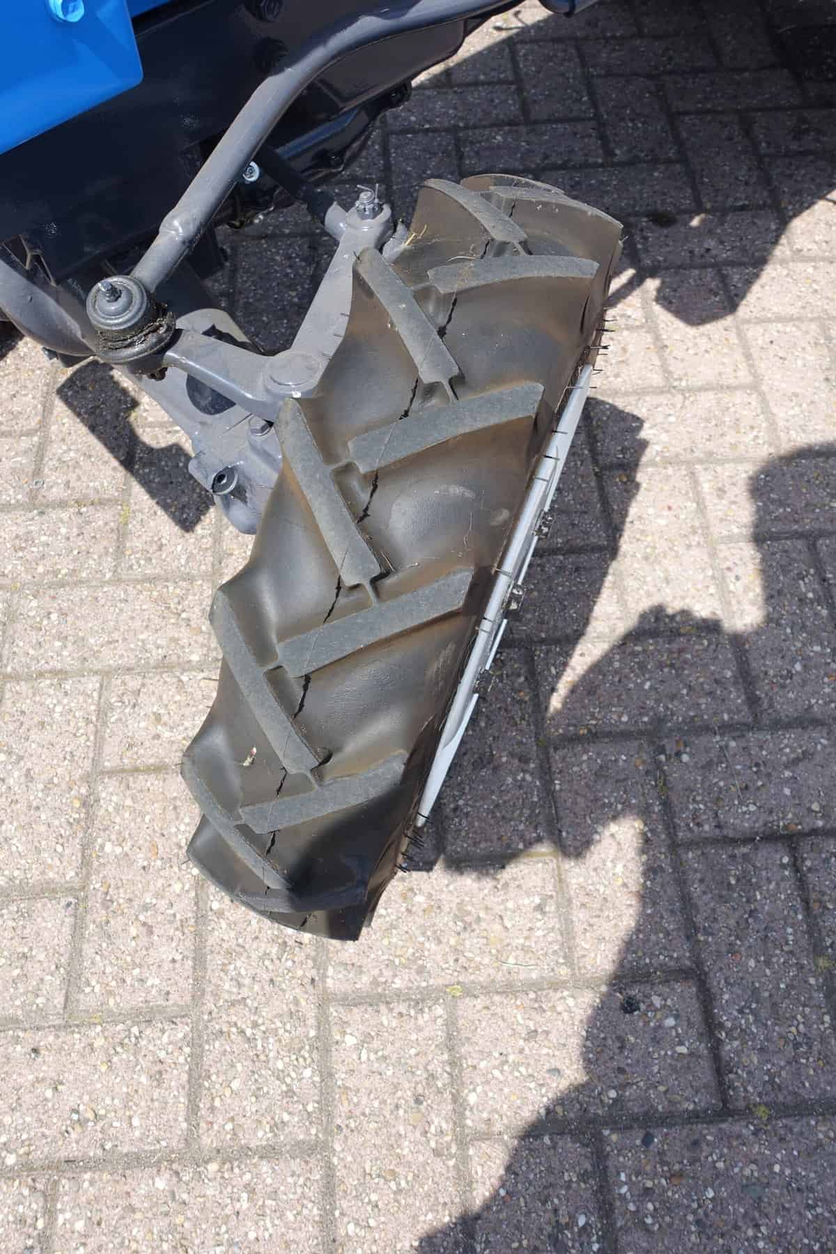 Mitsubishi D1550 4wd - Afbeelding 17