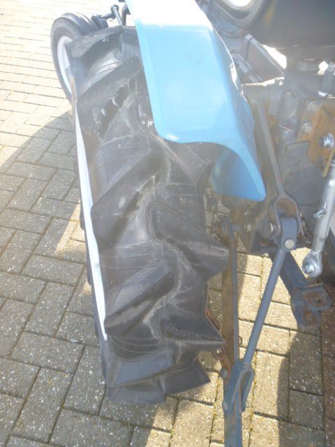 Mitsubishi D1800 2wd - Afbeelding 13