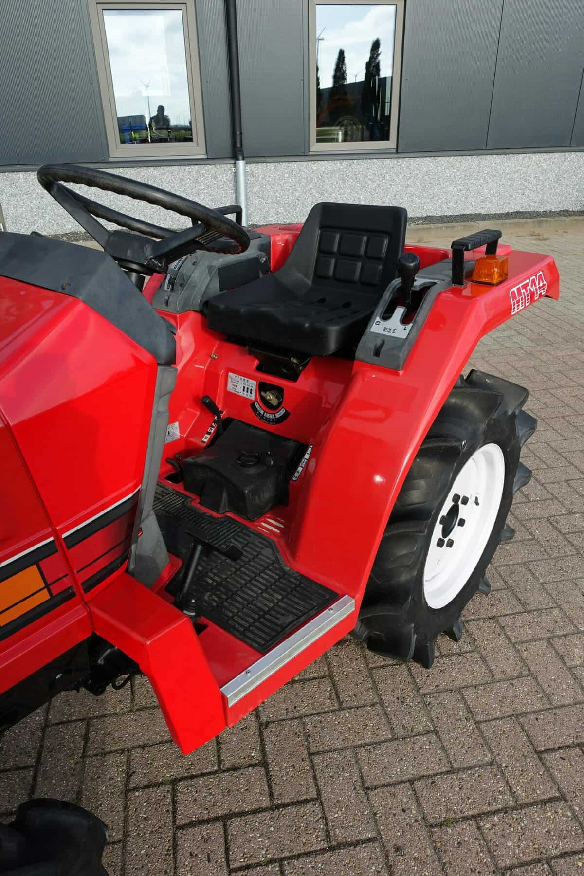 Mitsubishi MT14 4wd - Afbeelding 8