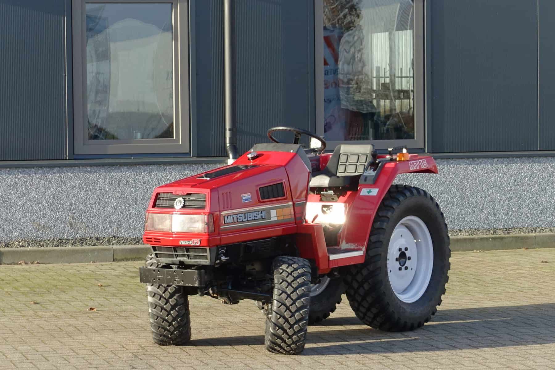 Mitsubishi MT16 4wd