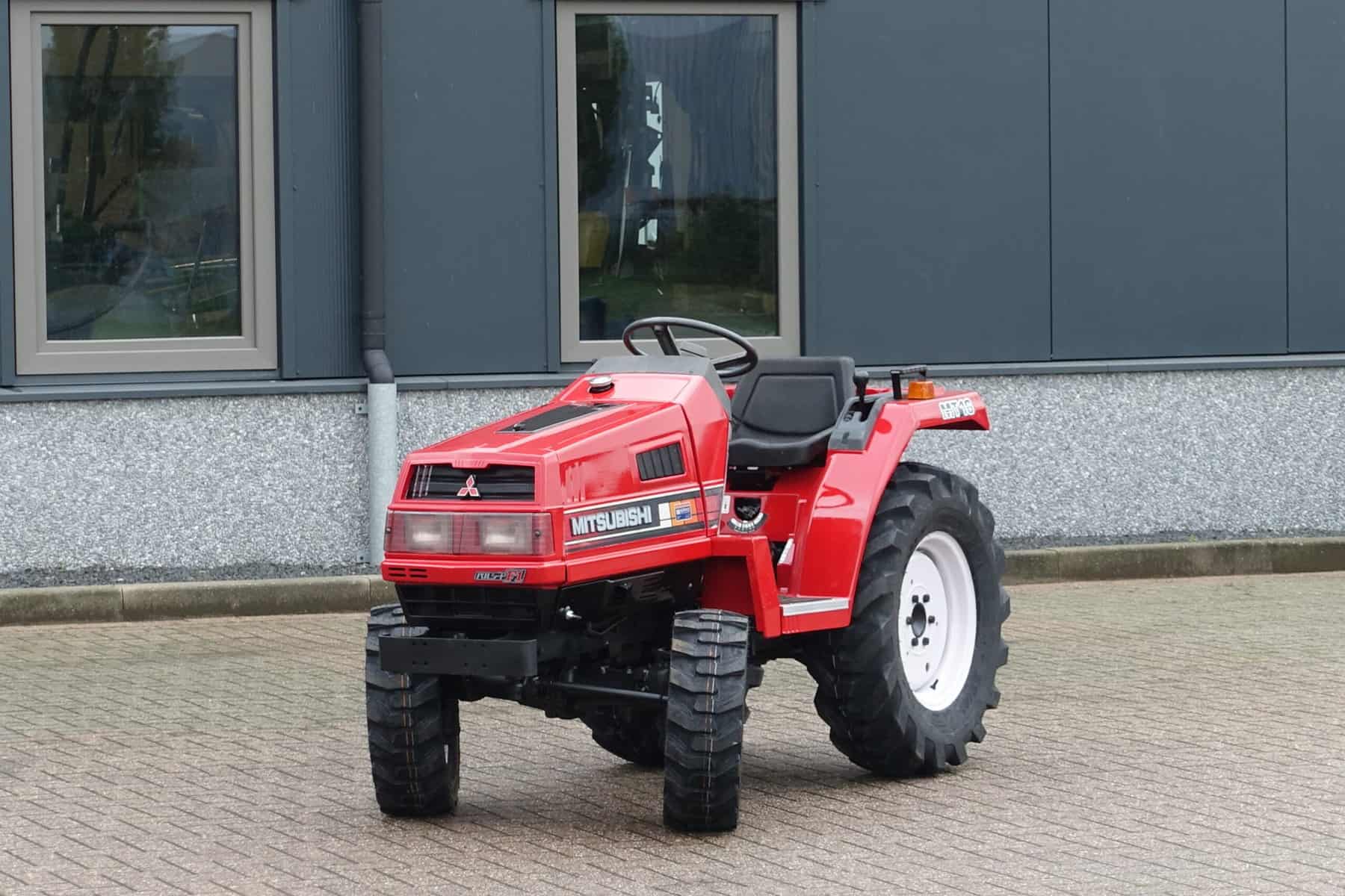 Mitsubishi MT16 4wd