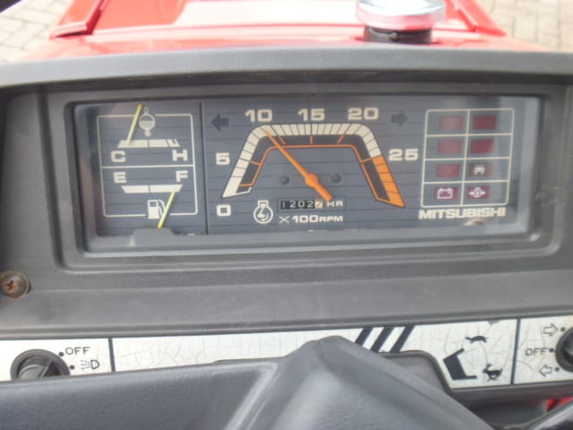 Mitsubishi MT16 4wd - Afbeelding 10