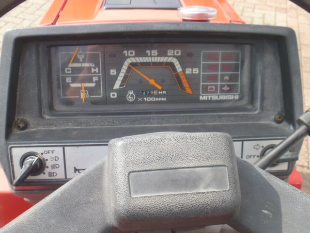 Mitsubishi MT16 4wd - Afbeelding 11