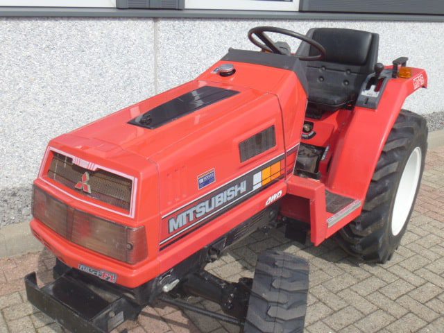 Mitsubishi MT16 4wd - Afbeelding 3