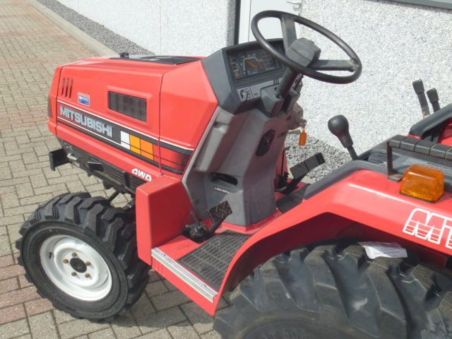 Mitsubishi MT16 4wd - Afbeelding 8