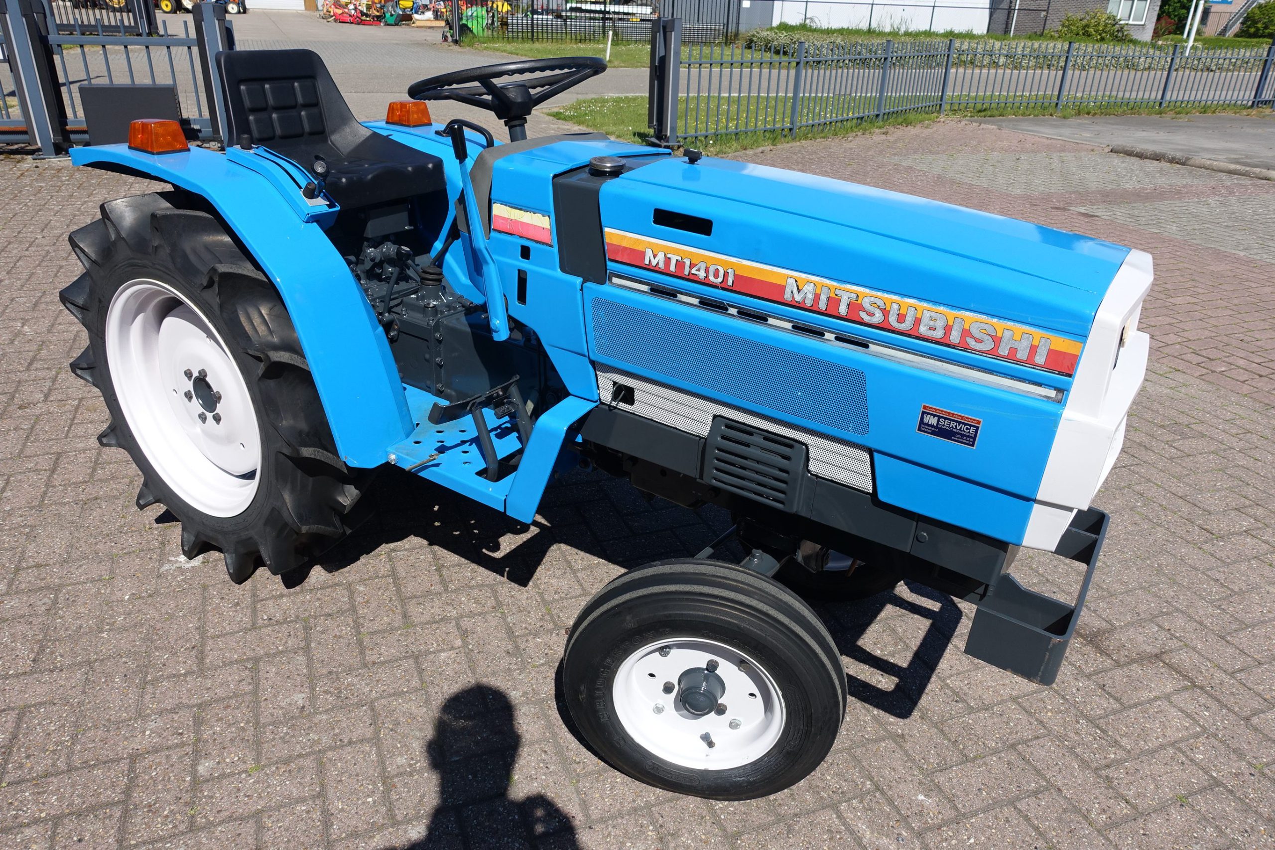 Mitsubishi MT1401 2wd - Afbeelding 2