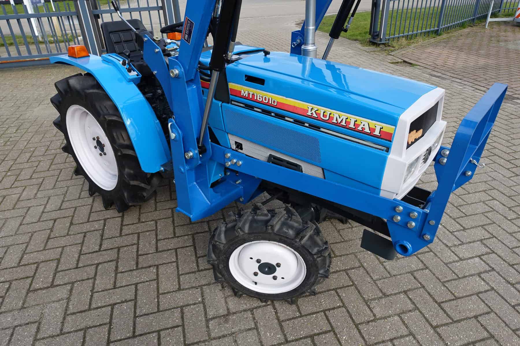 Mitsubishi MT1601 4wd - Afbeelding 2