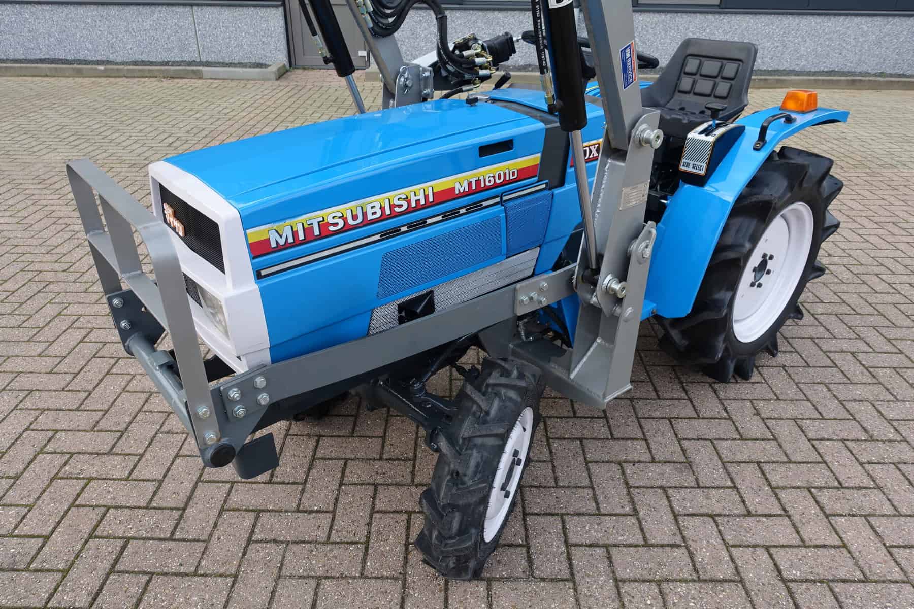 Mitsubishi MT1601 4wd - Afbeelding 4